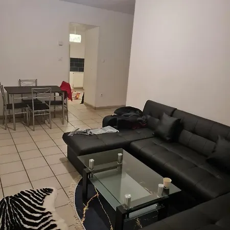 Fabuleux T3 Refait A Neuf Avec Cour Interieure Appartement