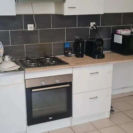 Fabuleux T3 Refait A Neuf Avec Cour Interieure Appartement Saint-Etienne (Loire)